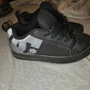 Graffik DC Court Shoes